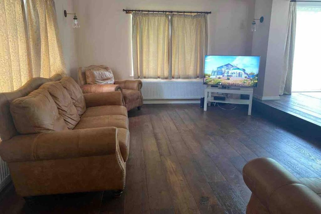 Lovely Cottage In The Heart Of Shirley- Croydon Dış mekan fotoğraf